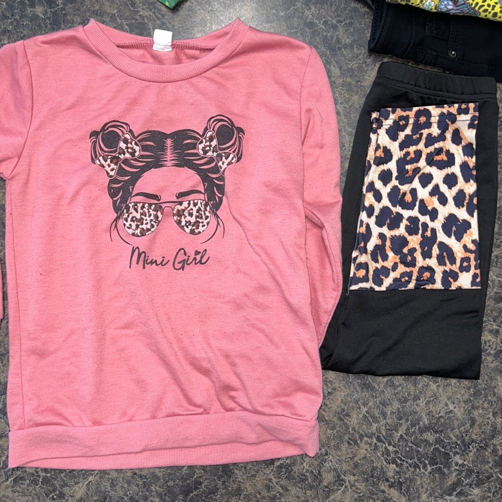 6/7 Play Clothes